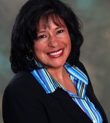 Profile picture for Julie Samano