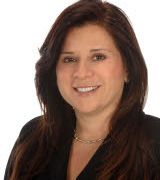 Profile picture for Lisa Tomasella