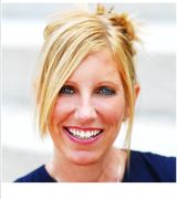 Profile picture for Debbie Henninger