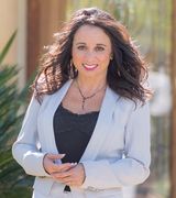 Profile picture for Desiree Zuckerman
