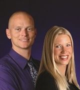 Profile picture for Kasey & Brooke Hinchman