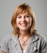 Profile picture for Julia Robbins
