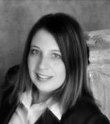 Profile picture for Lisa Hutchins