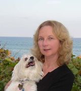 Profile picture for Nadine Mauro