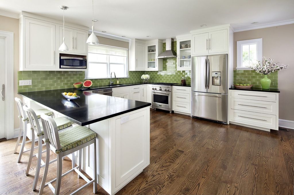 Traditional Kitchen with Subway Tile, Silver Metal Counter Stools (Set of 2), Green polished glass wall tile, gas range