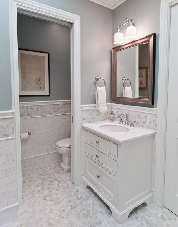 Traditional Master Bathroom with Undermount sink, Master bathroom, Penny Tile, wall-mounted above mirror bathroom light
