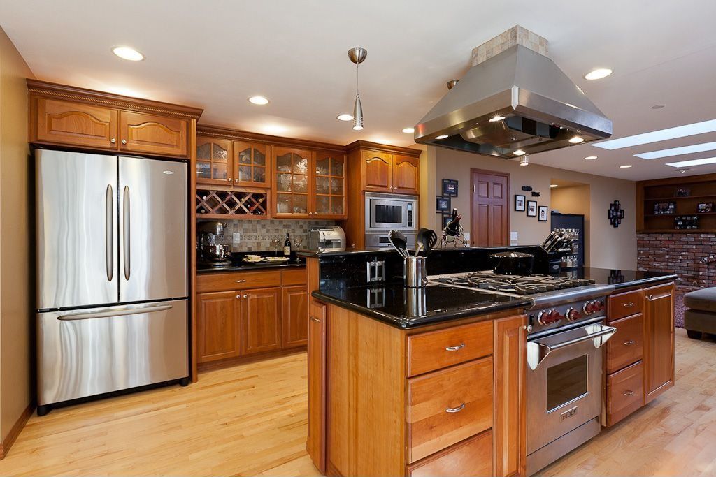 Traditional Kitchen with Famous