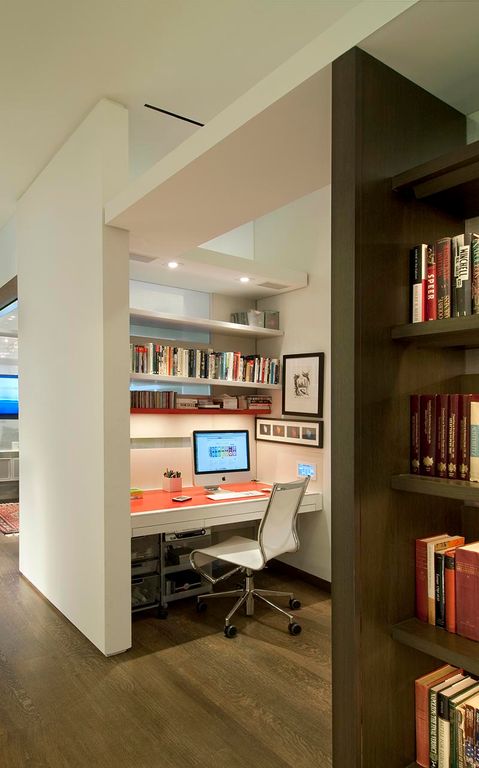 Contemporary Home Office with Built-in bookshelf, Hardwood floors, Ave Six Avenue 6 Dorado Office Chair