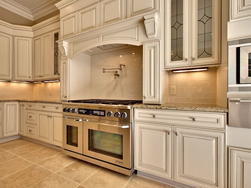Traditional Kitchen with Home Made