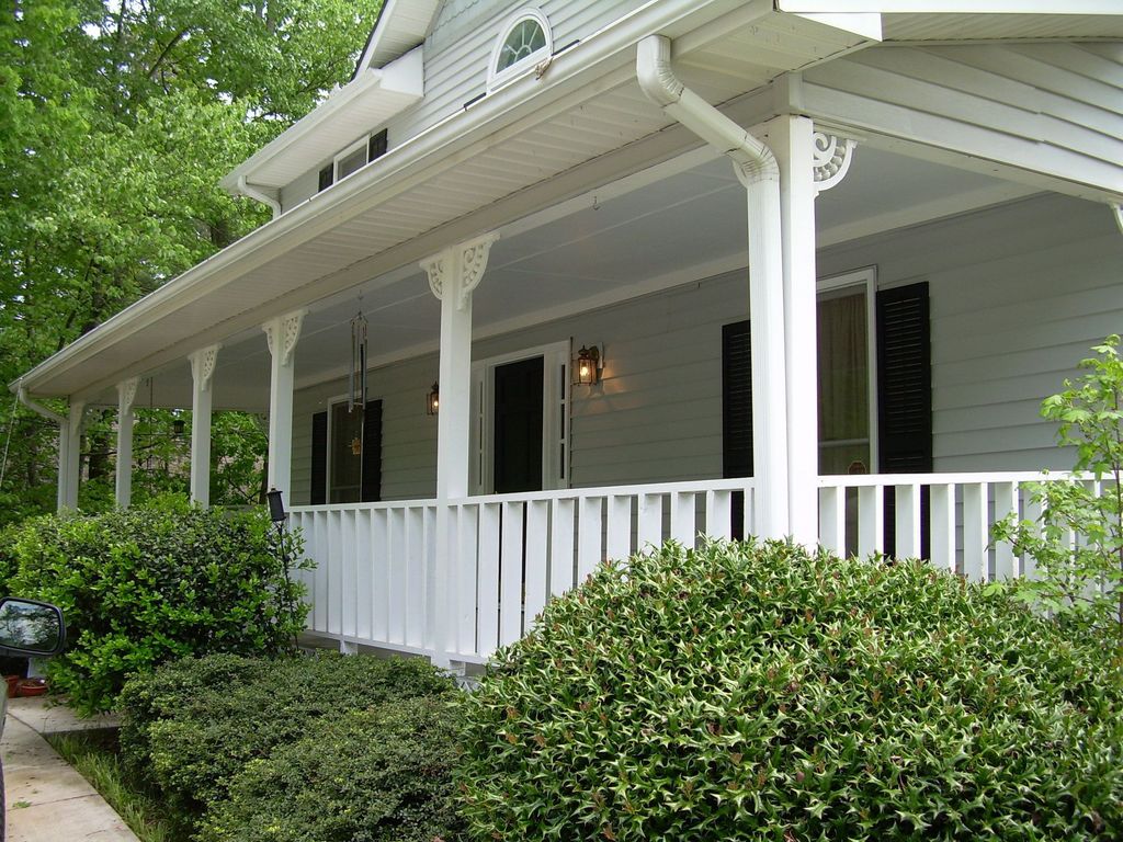 Country Porch with Arched window, Wrap around porch, Casement