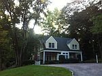 32 Farm St, Dover, MA