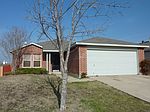 8708 Swan Park Dr, Denton, TX