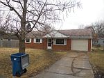 329 Robinson Dr, Morris, IL