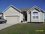607 Johnston Pkwy, Raymore, MO
