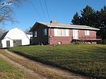 3061 Cooley Lake Rd, Highland, MI