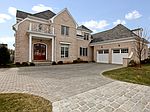 6 Shinnecock Way, New Rochelle, NY
