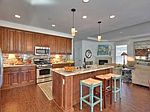 98 Franciscan Dr, Daly City, CA