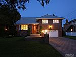 136 Larch Dr, New Hyde Park, NY