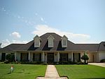 7515 Shadow Creek Dr, Beaumont, TX