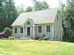 12 Simmons Ct, Tilton, NH