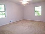 25 Stoneview Dr SW, Lilburn, GA