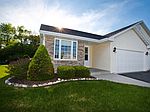 464 Fox Ln, Walworth, WI