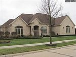 315 Perth Dr, Highland Heights, OH