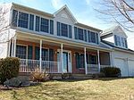 4060 Suncrest Ln, Bethlehem, PA