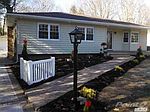 76 Burlington Blvd, Smithtown, NY
