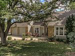 5641 Noland Rd, Shawnee, KS