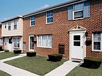 2 Clearview Ct, Hanover, PA