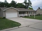418 Hillcrest Dr, Goshen, IN