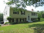 33 Seneca Dr, Trumbull, CT