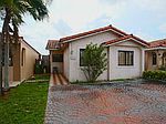 2552 W 64th Pl, Hialeah, FL