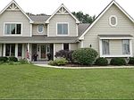 N52W15977 Bette Dr, Menomonee Falls, WI