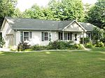 8505 Bent Pine Dr, Lake Ann, MI