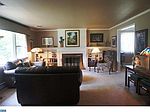 328 Saint Johns Cir, Phoenixville, PA