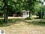 5445 Mobile Trl W, Traverse City, MI