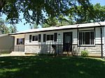 2721 Chatham Dr, Maryland Heights, MO