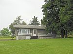 909 S Church St, Toledo, IA