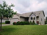 715 Lodge Dr, Jordan, MN