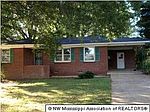 675 Salem Ave, Holly Springs, MS