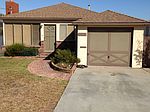 13916 Manor Dr, Hawthorne, CA