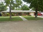 305 W 9th St, Hale Center, TX