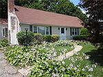 56 Davis Rd, Fairfield, CT