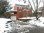 747 E Madison Cir, Pittsburgh, PA