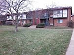 569 Darlington LnAPT 4, Crystal Lake, IL