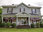 7182 Burkes Garden Rd, Tazewell, VA
