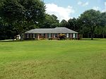 606 Celia Dr SE, Hartselle, AL