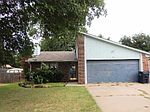 213 Stonewood Dr, Noble, OK